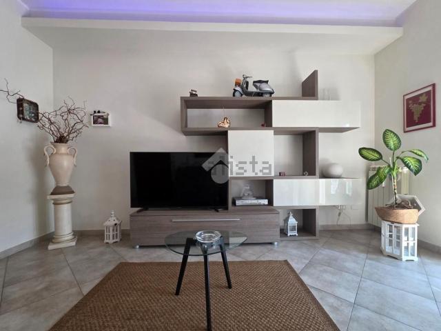 Appartamento in vendita di 75 m² in Via Ivrea, 8