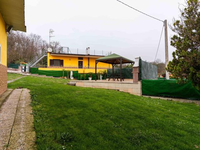 Appartamento in vendita di 75 m² in Via Lago Tana, 2