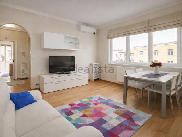 Appartamento in vendita di 75 m² in Via Lario