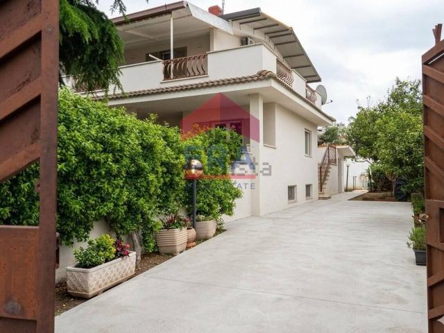 Appartamento in vendita di 75 m² in Via Lecce, 98