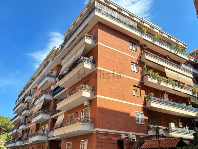 Appartamento in vendita di 75 m² in Via Lorenzo Cusani Visconti, 27