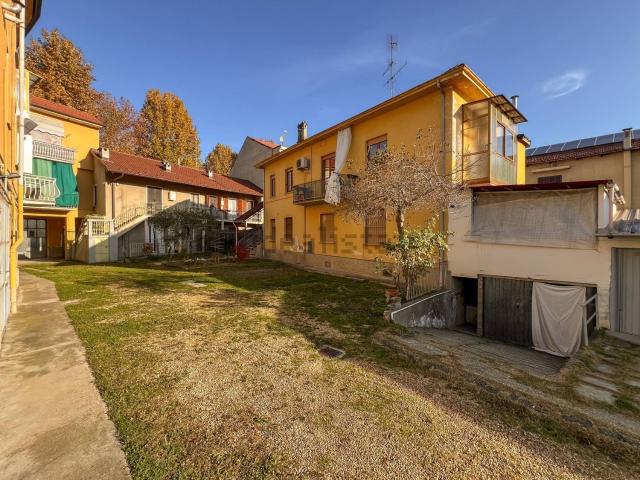 Appartamento in vendita di 75 m² in Via Lungo Po Abellonio