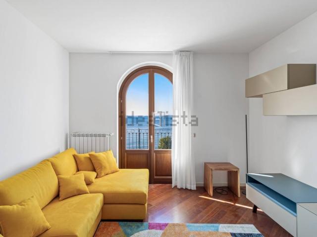 Appartamento in vendita di 75 m² in Via Lungolago Giuseppe Zanardelli