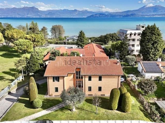 Appartamento in vendita di 75 m² in Via Lugana