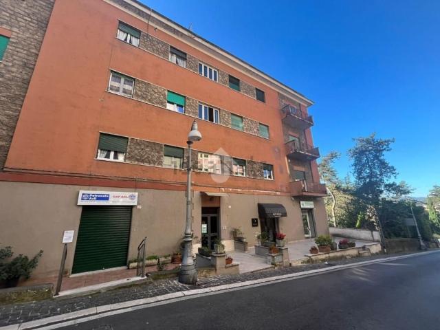 Appartamento in vendita di 75 m² in Via Luigi Cadorna, 51