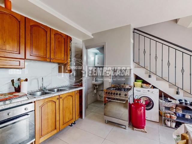 Appartamento in vendita di 75 m² in Via Magazzeno, 2638
