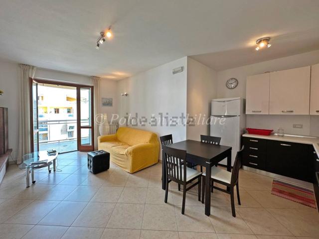 Appartamento in vendita di 75 m² in Via Martiri di Cefalonia, 11