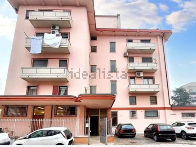 Appartamento in vendita di 75 m² in Via Medaglie d&apos Oro