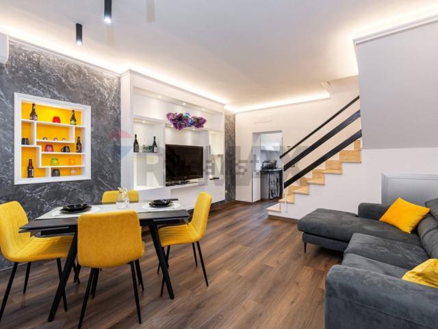 Appartamento in vendita di 75 m² in Via Mirtense, 47