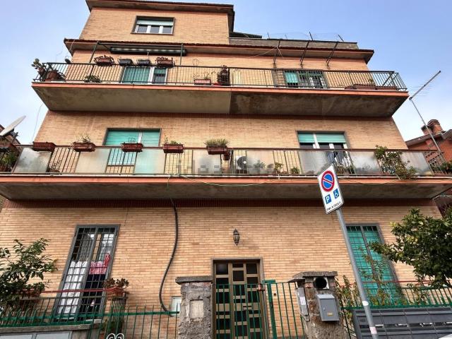 Appartamento in vendita di 75 m² in Via Montichiari