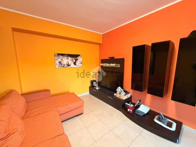 Appartamento in vendita di 75 m² in Via Napoli, 140
