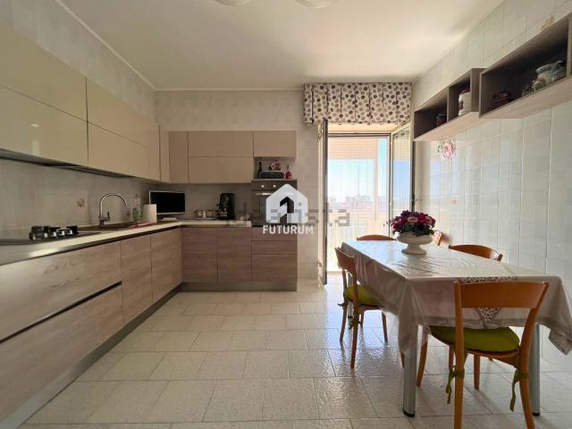 Appartamento in vendita di 75 m² in Via Nuova Villa, 176