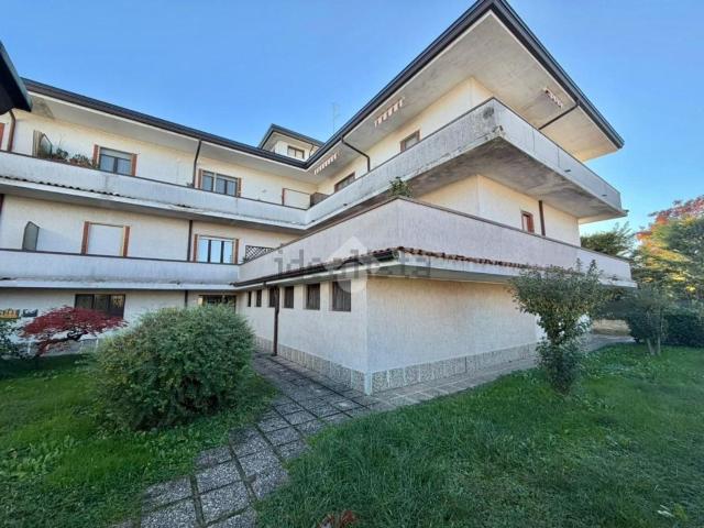 Appartamento in vendita di 75 m² in Via Padre Lorenzo Savina, 6