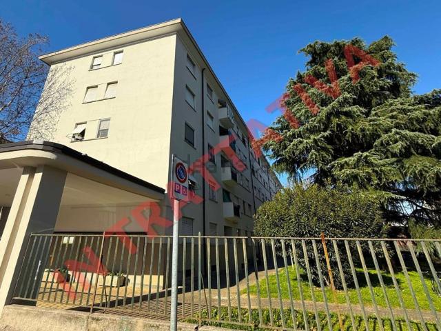 Appartamento in vendita di 75 m² in Via Padre Luigi Monti, 16