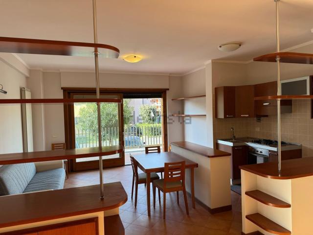 Appartamento in vendita di 75 m² in Via Pierleone Ghezzi, 43