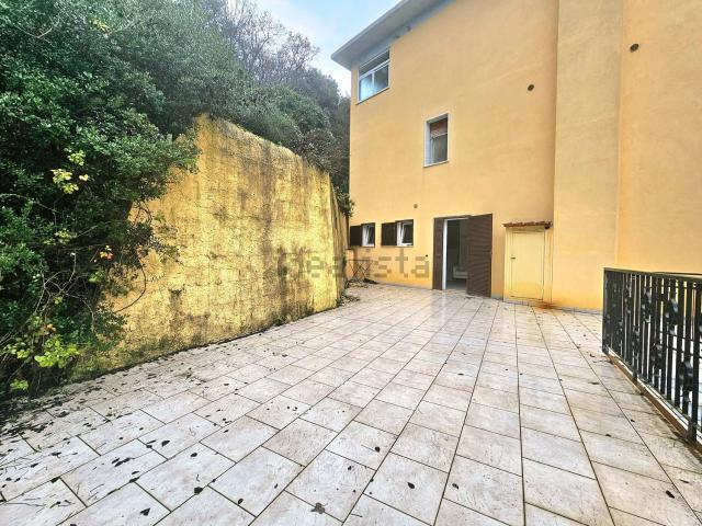 Appartamento in vendita di 75 m² in Via Provinciale