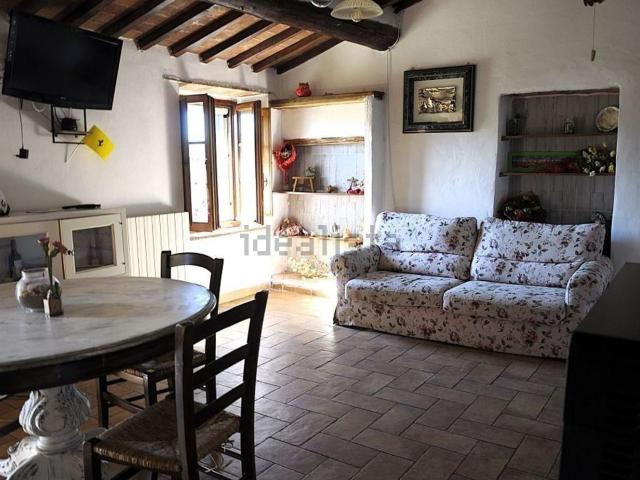 Appartamento in vendita di 75 m² in Via Provinciale