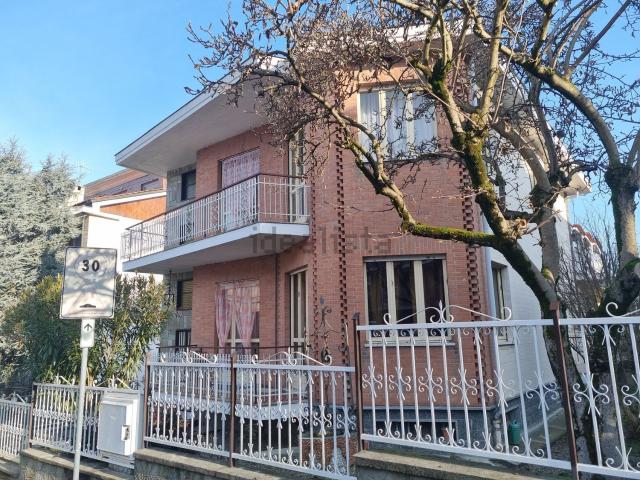 Appartamento in vendita di 75 m² in Via R. Pezzani