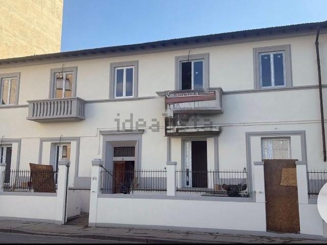 Appartamento in vendita di 75 m² in Via Reginaldo Giuliani, 140