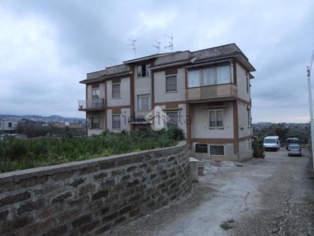 Appartamento in vendita di 75 m² in Via Roncigliano, 107