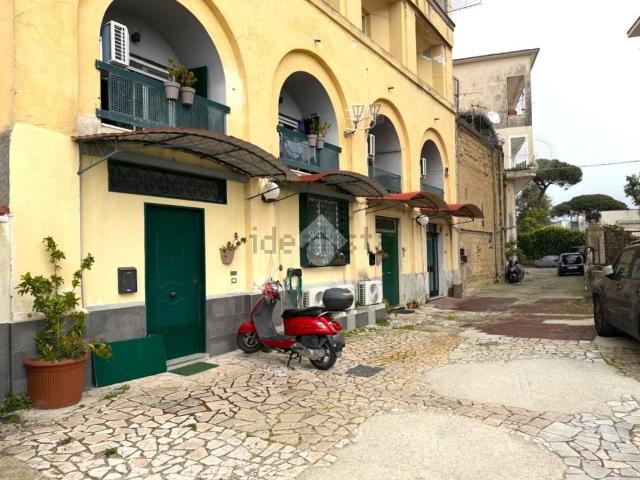 Appartamento in vendita di 75 m² in Via Scipione Capece, 2