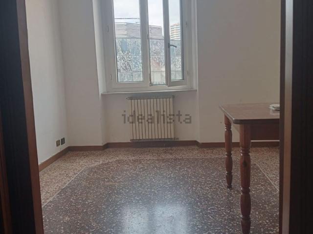 Appartamento in vendita di 75 m² in Via Sampierdarena