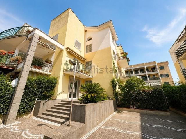 Appartamento in vendita di 85 m² in Via Spinete I° II° Tratto, 27