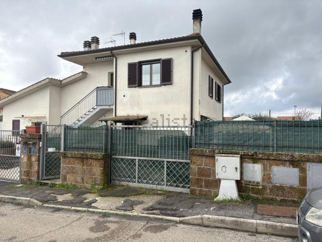Appartamento in vendita di 75 m² in Via Stefano Bacci, 36