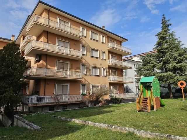 Appartamento in vendita di 75 m² in Viale Caduti di Via Fani, 14