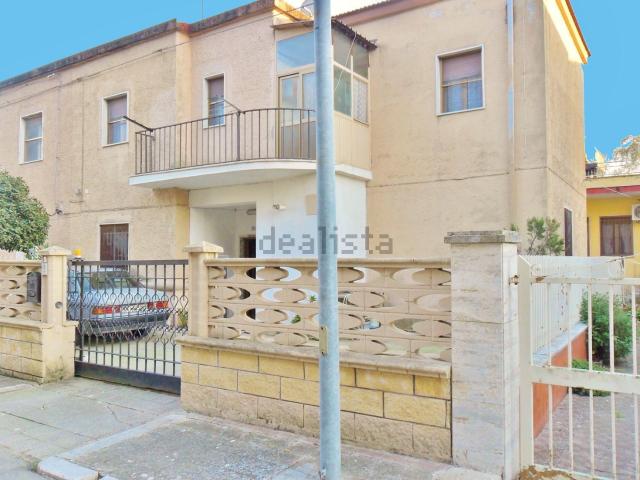 Appartamento in vendita di 75 m² in Viale degli Ulivi, 21