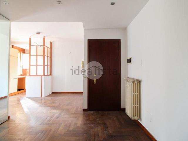 Appartamento in vendita di 75 m² in Viale Giacomo Matteotti, 39