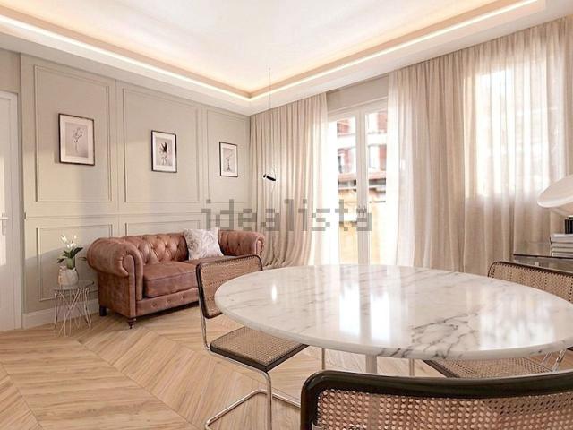 Appartamento in vendita di 75 m² in Viale Papiniano, 45