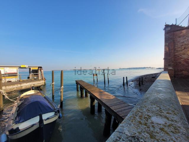 Appartamento in vendita di 76 m² in Fondamenta Generale Giuseppe Giuriati, 3192