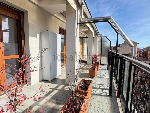 Appartamento in vendita di 76 m² in Via Torino, 8
