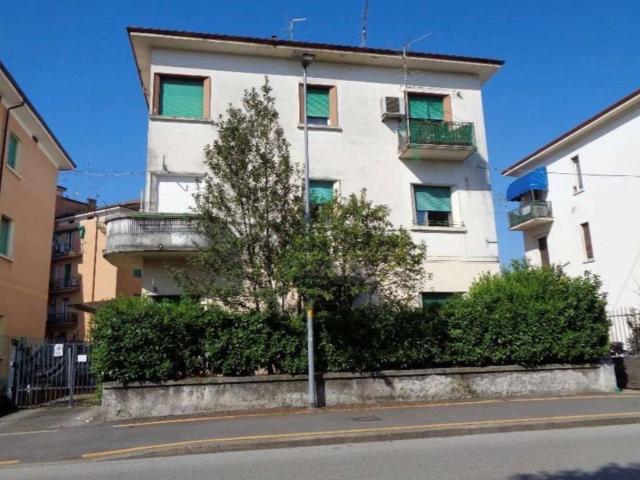 Appartamento in vendita di 76 m² in Via Volturno, 36