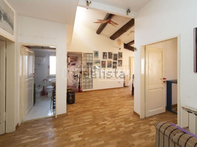Appartamento in vendita di 76 m² in Via della Sposa, 10