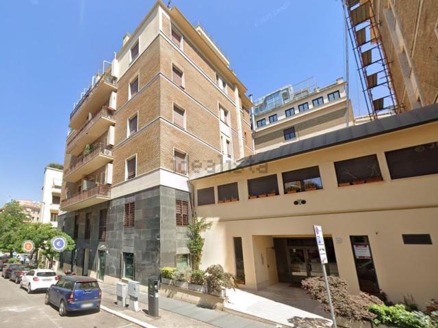 Appartamento in vendita di 76 m² in Via di Tor Fiorenza
