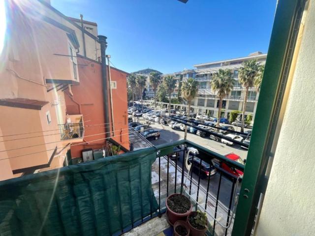 Appartamento in vendita di 76 m² in Via Domenico Costanzo, 21