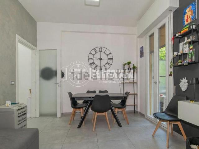 Appartamento in vendita di 76 m² in Via Emilia Est, 163