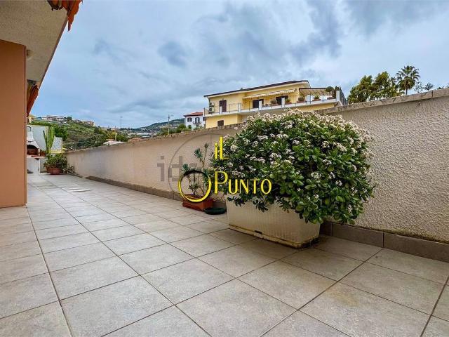 Appartamento in vendita di 76 m² in Via Franco Alfano, 37