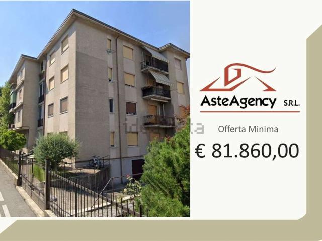 Appartamento in vendita di 76 m² in Via Giacomo Leopardi, 1