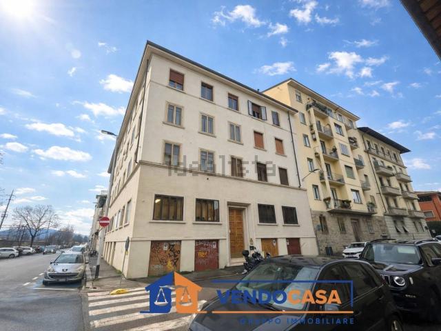 Appartamento in vendita di 76 m² in Via Giambologna, 44