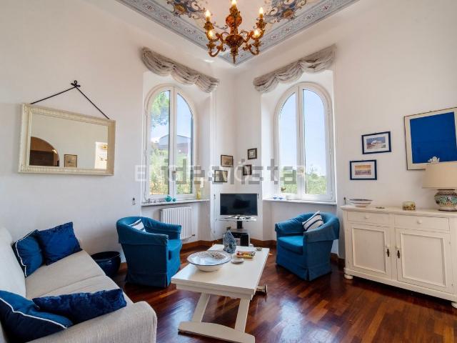Appartamento in vendita di 76 m² in Via la Loggia, 3