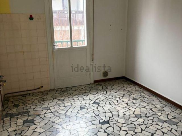 Appartamento in vendita di 76 m² in Via Legione Antonini