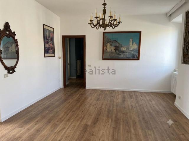 Appartamento in vendita di 76 m² in Via N. Sauro, 3