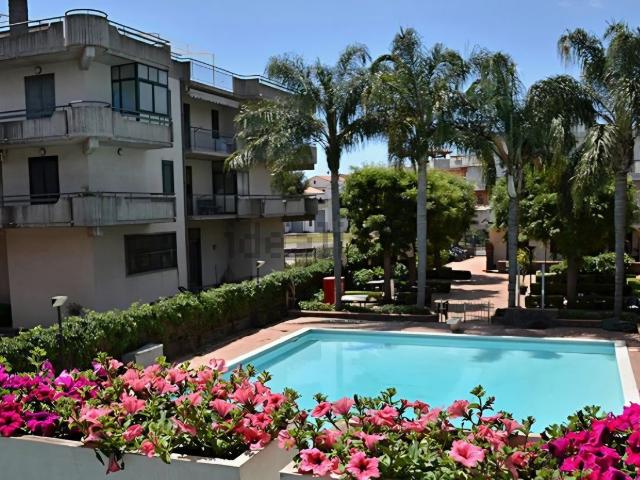 Appartamento in vendita di 76 m² in Via Pietralonga, 44