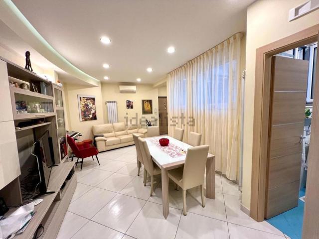 Appartamento in vendita di 76 m² in Via Po