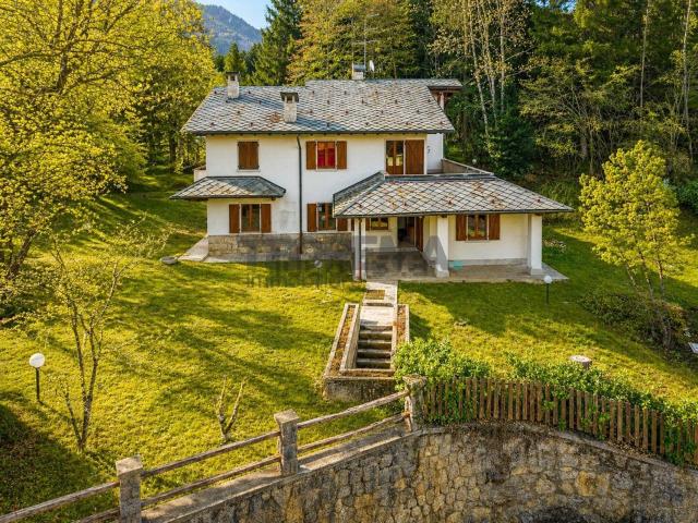 Appartamento in vendita di 76 m² in Via San F. Cabrini, 12