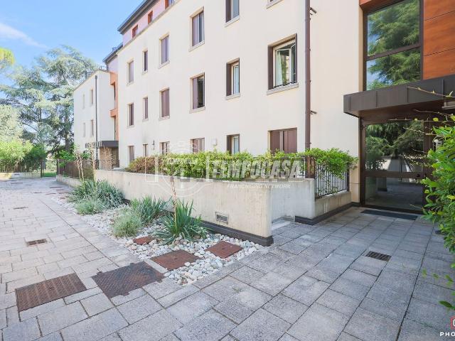 Appartamento in vendita di 76 m² in Via Silvio Pellico