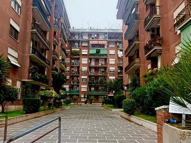 Appartamento in vendita di 76 m² in Viale Marco Fulvio Nobiliore